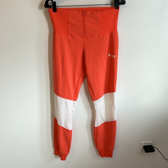 Nike Essential Mesh Panel Jogger Orange/ White - Picture 2 of 8